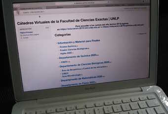 Pantalla de computadora mostrando la plataforma virtual